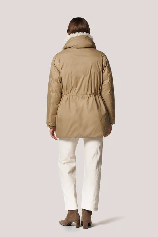 Creenstone Camel Short Coat with Detachable Faux Fur Inside