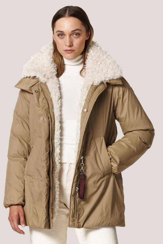 Creenstone Camel Short Coat with Detachable Faux Fur Inside