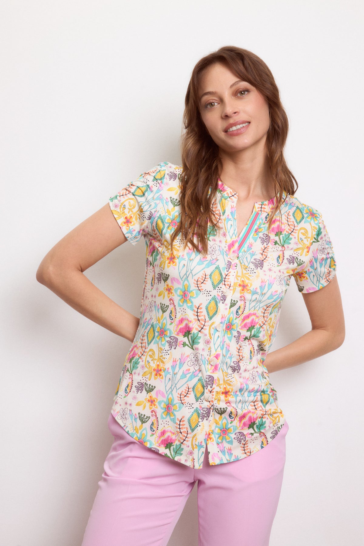 Tinta & Bariloche Bright Floral V-Neck Blouse with Short Sleeve and Button Front