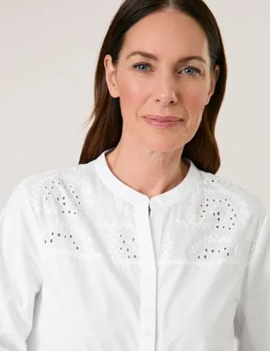 Gerry Weber broderie anglaise blouse 560050 31472