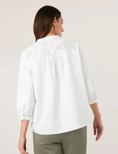 Gerry Weber broderie anglaise blouse 560050 31472