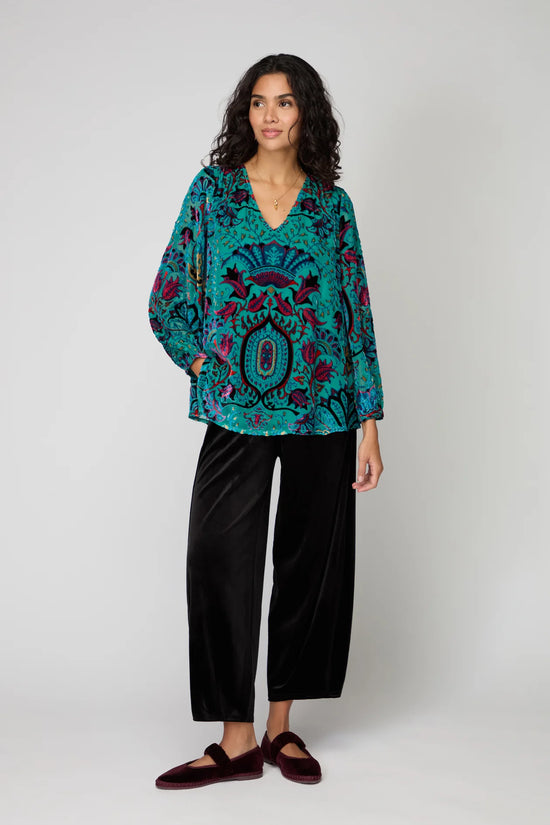 Sahara V- Neck Winter Paisley Devoré Top GRT6615-WPD