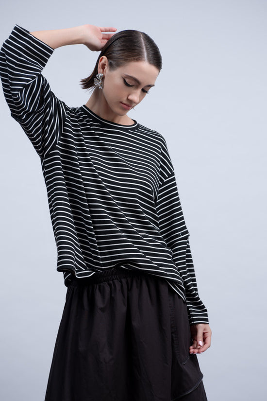 Haako Black & White Stripe T-Shirt Loose Fit Round Neck with Detachable Sleeves