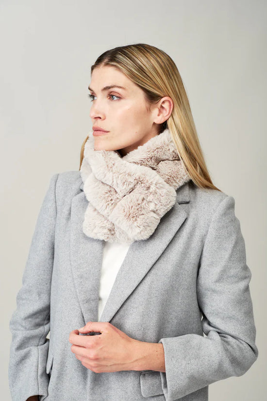 Helen Moore Mist Faux Fur Ruffle Scarf