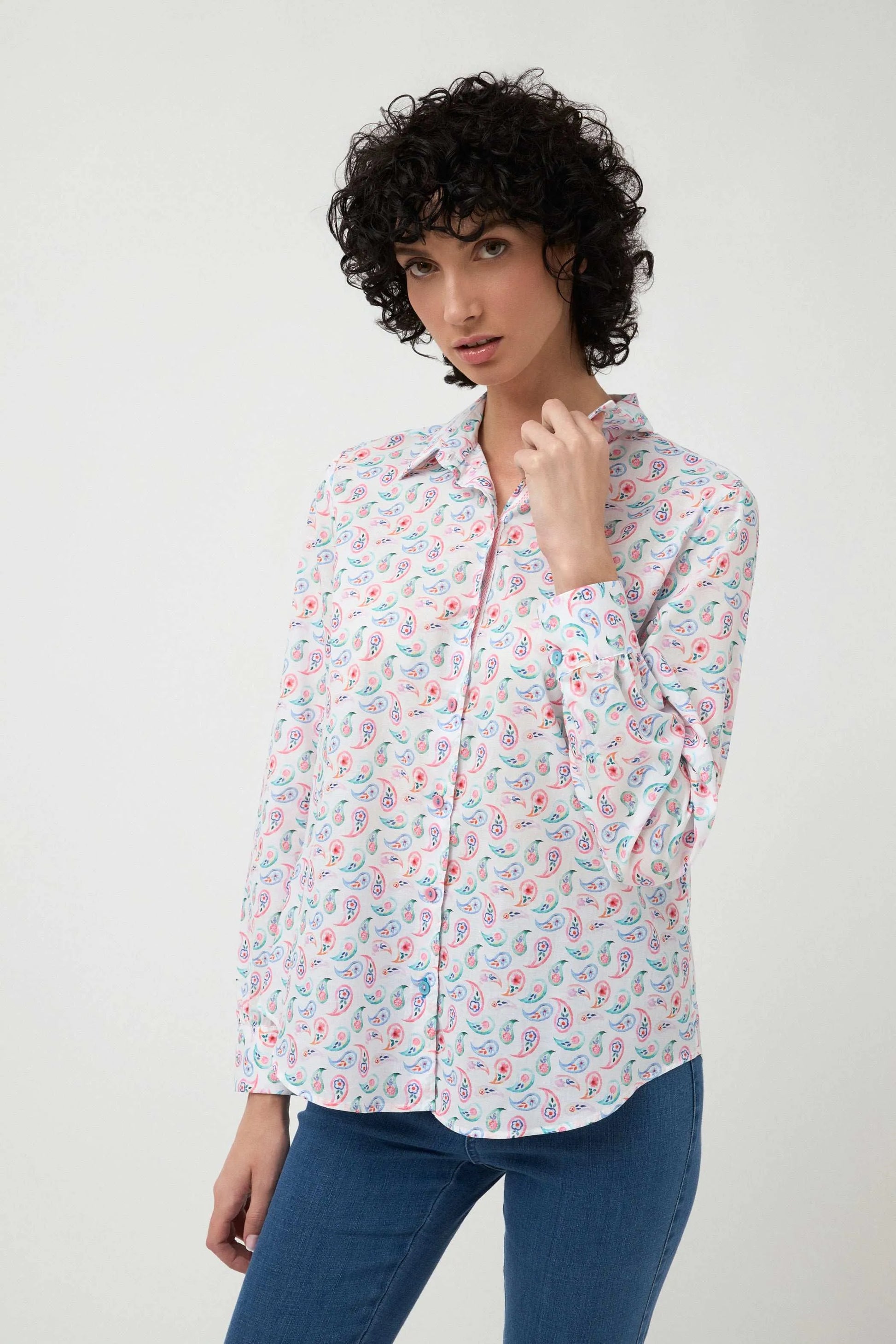Tinta & Bariloche printed blouse Hinojo