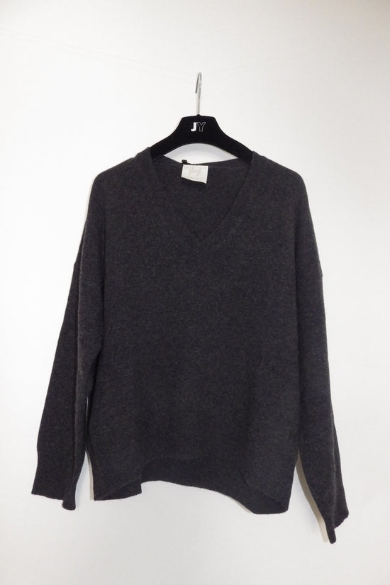 Marella v neck sweater Ramei