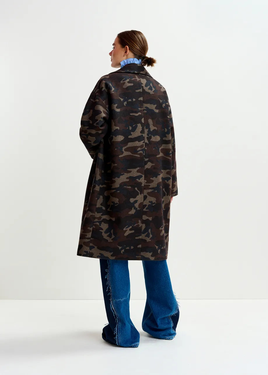 Essentiel Antwerp Khaki, beige and black camouflage print double-breasted wool-blend coat Imperfection