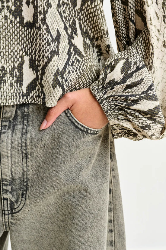 Essentiel Antwerp snake print top Inemy
