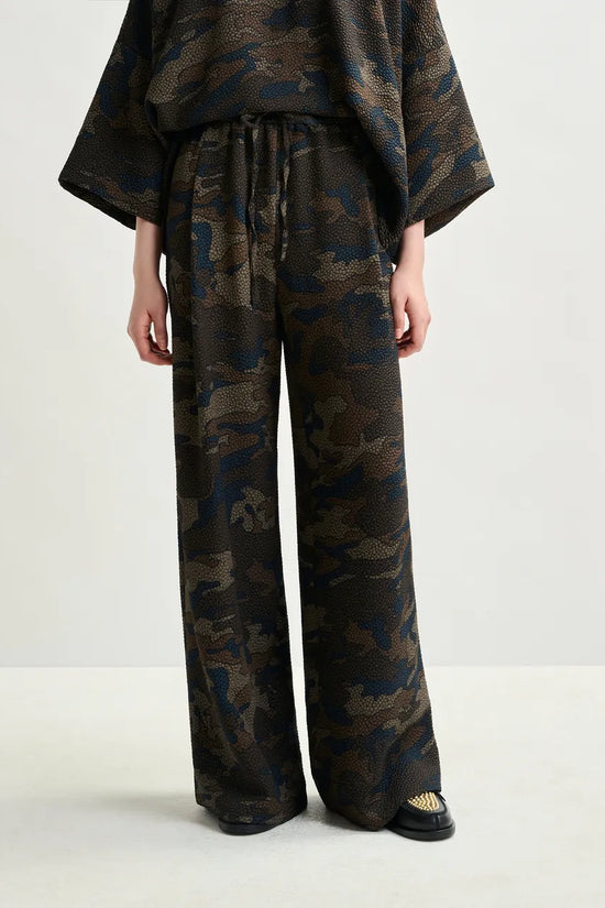 Essentiel Antwerp Brown, khaki and black wide-leg trousers Itchy