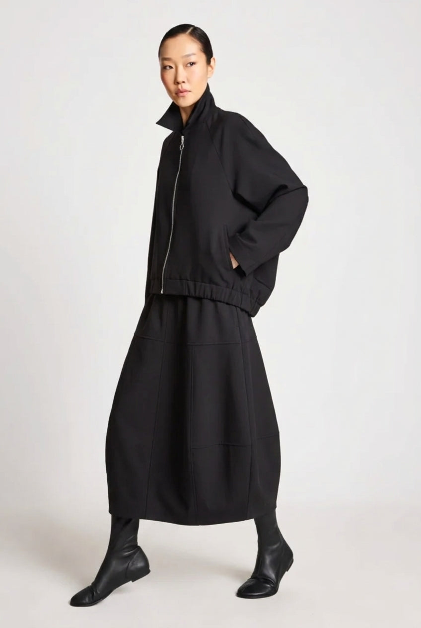 Isik Ozgur Black Structured Wide Skirt – Bias Cut, Front Pleats & Elasticated Waist