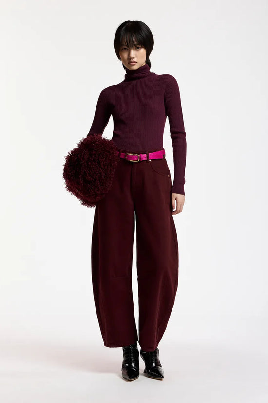 Essentiel Antwerp Burgundy Barrel-Leg Cropped Jeans