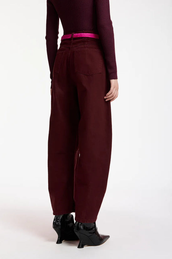Essentiel Antwerp Burgundy Barrel-Leg Cropped Jeans