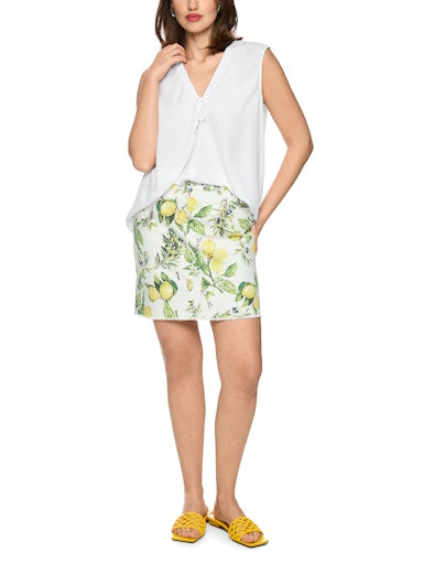 Marc Cain White Sleeveless V-Neck Top with Pleating