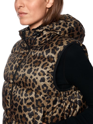 Marc Cain Sports leopard print gilet ZS37.05 W55