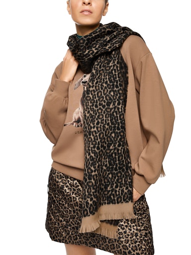 Marc Cain Sports leopard print scarf ZSB4.09 Z39