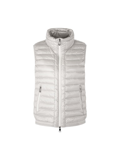 Marc Cain Sports quilted gilet ZS37.01 W11