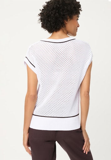 Olsen White Open Knit Top – Short Sleeve Round Neck, Brown Leaf Pattern