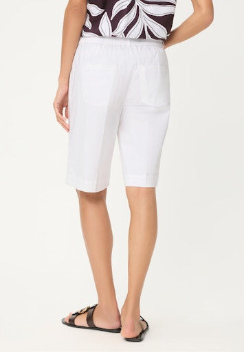 Olsen White Cotton Stretch Knee Length Shorts