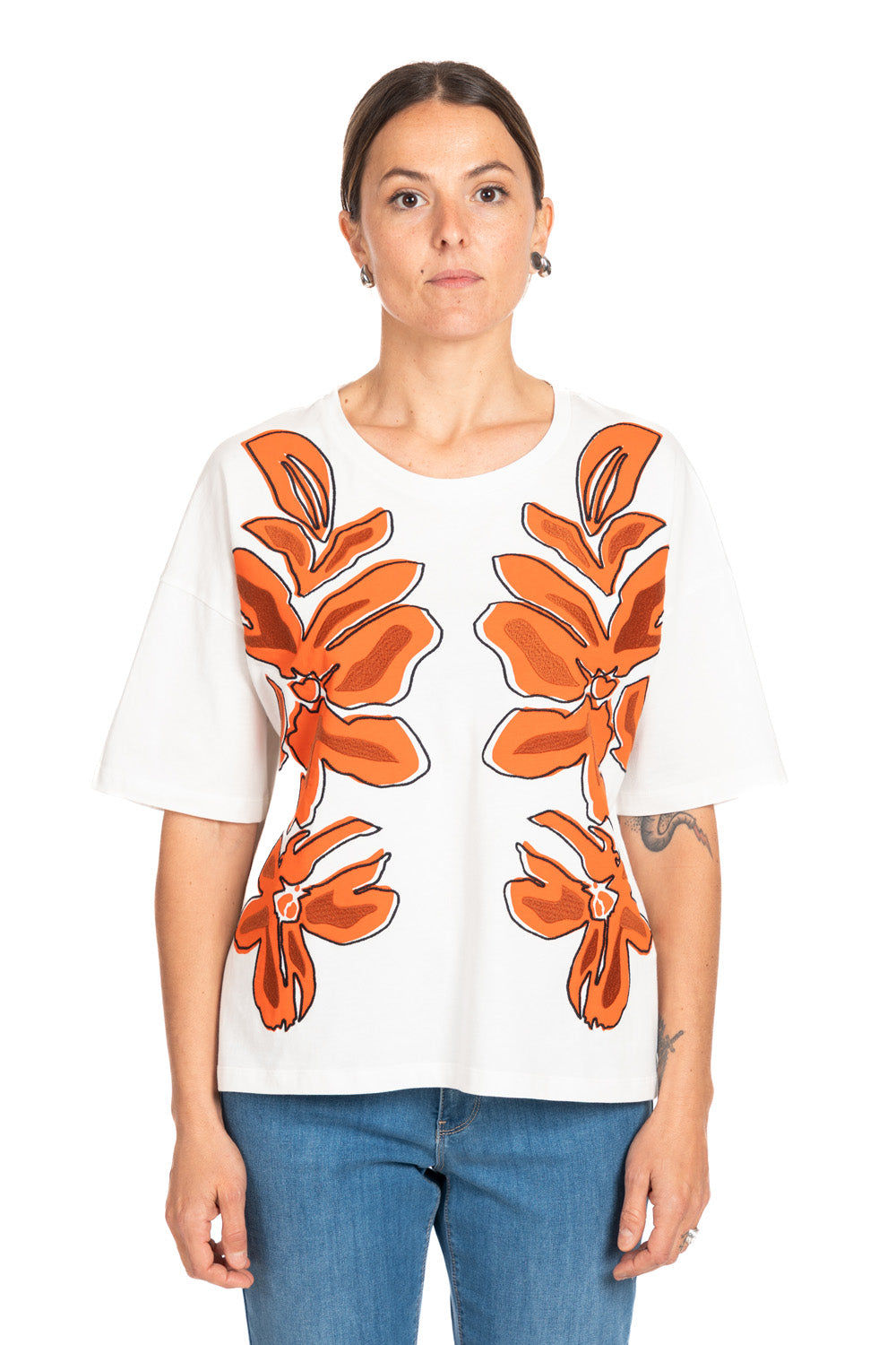 Diana Gallesi Off-White Cotton Crew Neck Short Sleeve T-Shirt with Bold Red Floral Print
