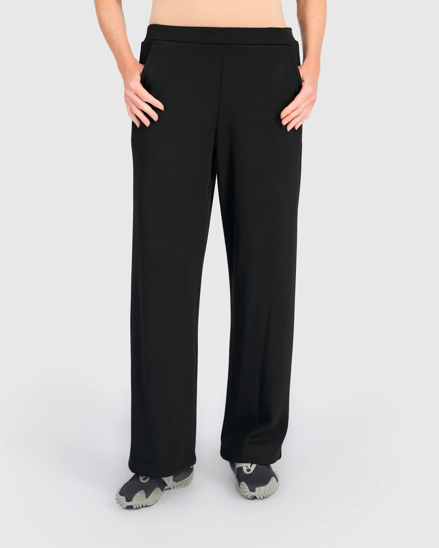 Alembika Black Smoothing Straight Trousers