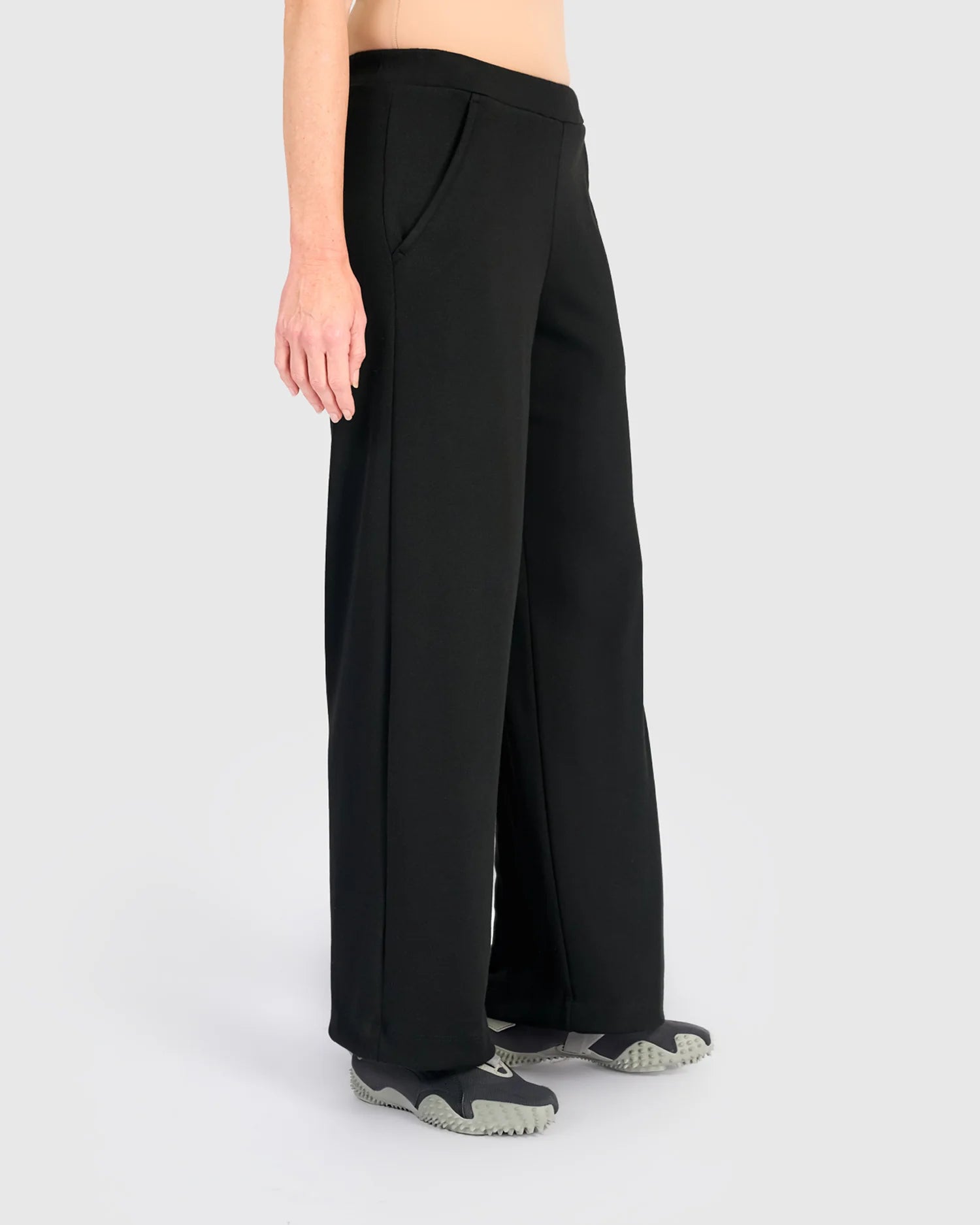 Alembika Black Smoothing Straight Trousers