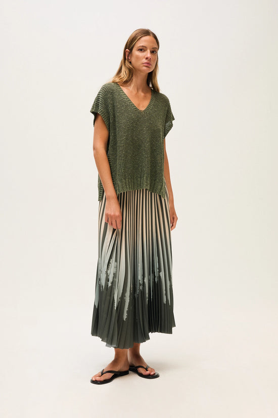 Rosso 35 Dark Green Short-Sleeved Cotton Linen V Neck Sweater