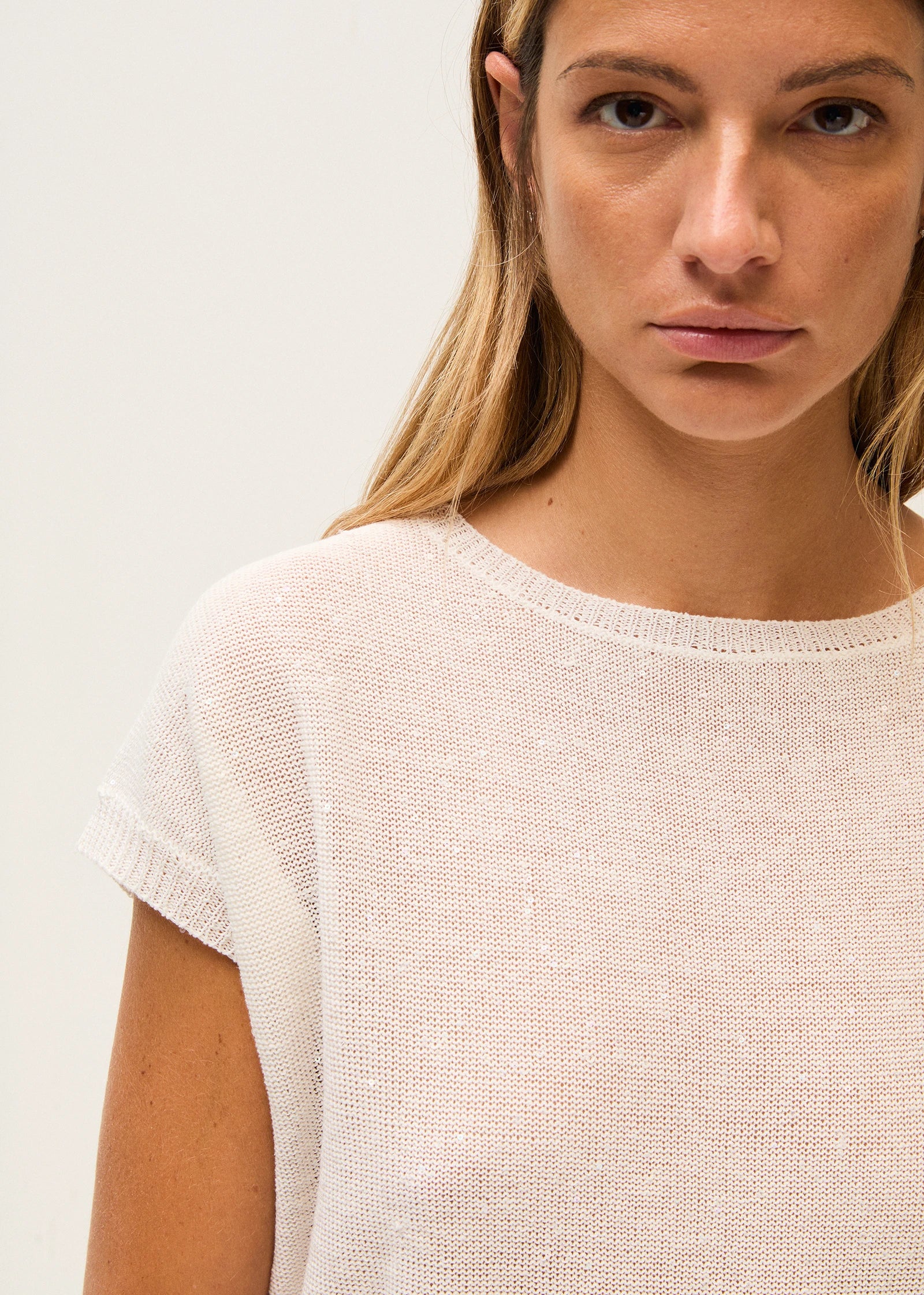 Rosso 35 White Cotton Linen Sweater with Sequins 