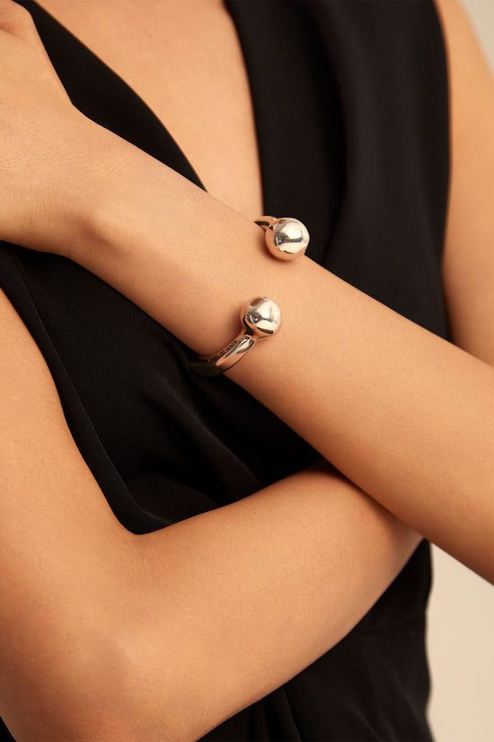 Uno de 50 Silver Bangle Bracelet with Double Ball PUL0467