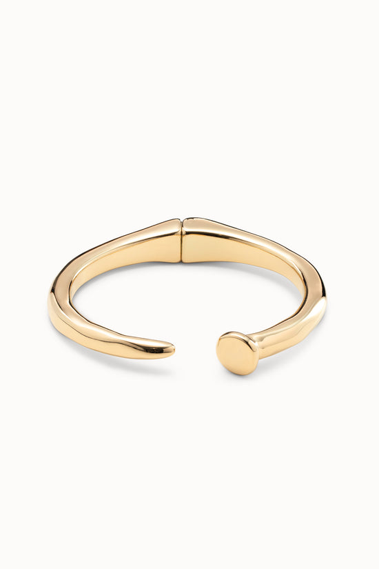 Uno de 50 Gold Sculptural‑Style Bangle Bracelet