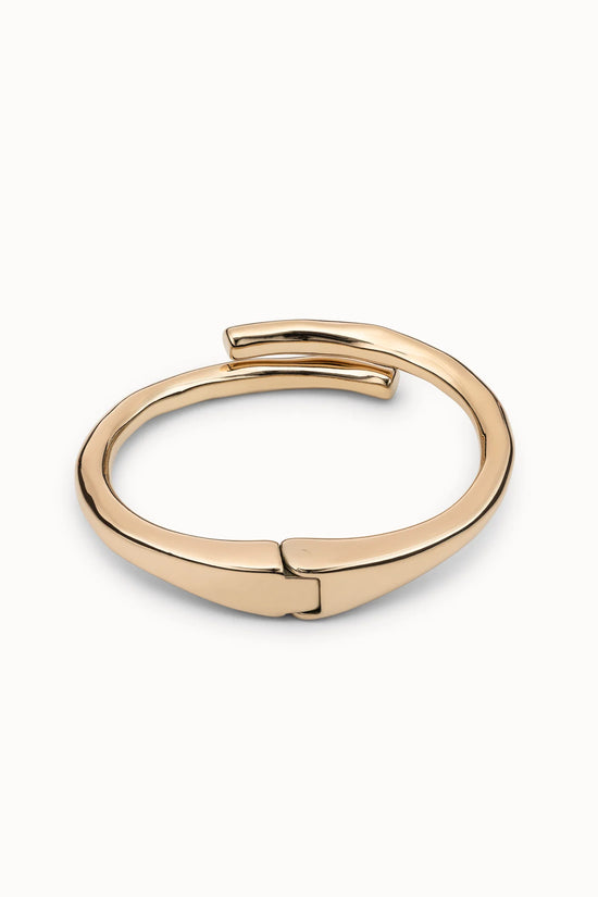 Uno de 50 Gold Tubular Shaped Bangle Bracelet
