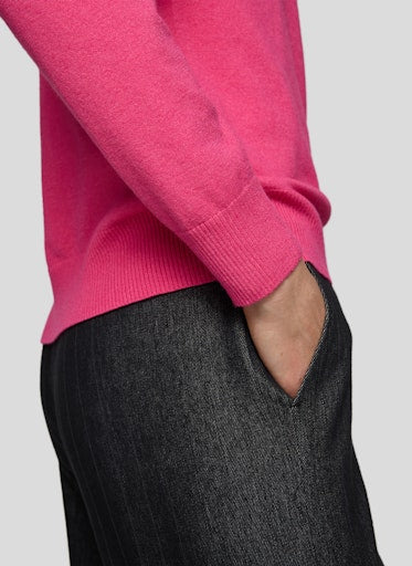 Rabe Bright Pink V-Neck Fine Knit Sweater with Long Sleeves, Relaxed Fit 55-122620
