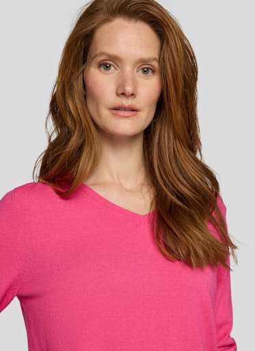 Rabe Bright Pink V-Neck Fine Knit Sweater with Long Sleeves, Relaxed Fit 55-122620