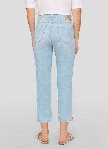 Rabe Light Denim Slim Crop Jeans – 3/4 Length