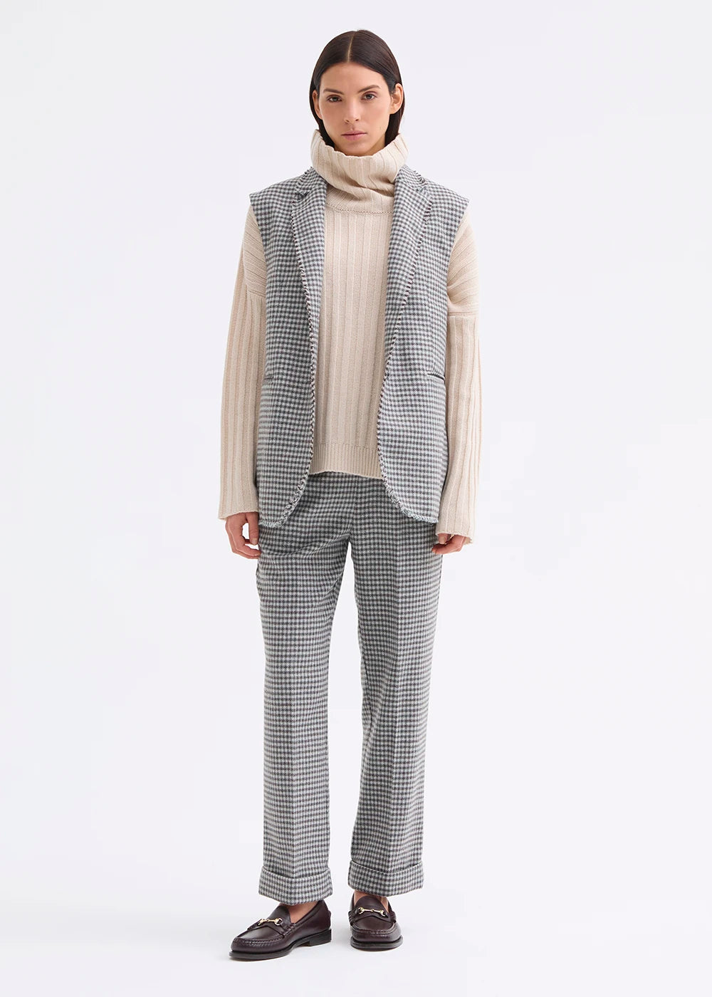 Rosso 35 Taupe Wool-Blend Trousers with a Turn-Up Hem