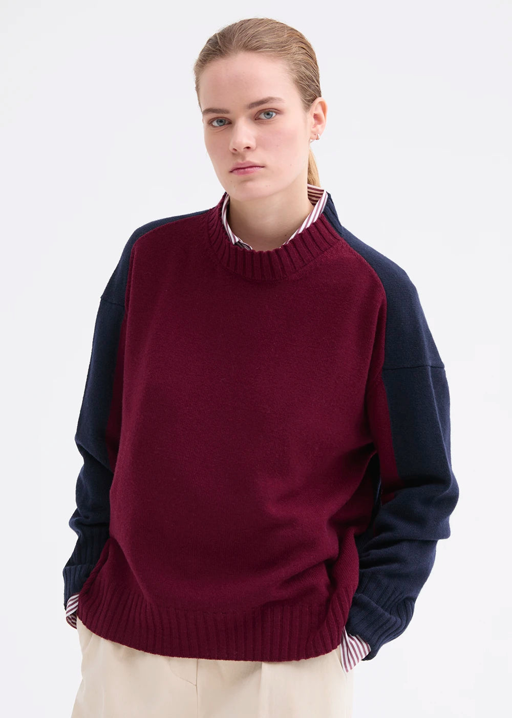 Rosso 35 Burgundy Two-Tone Sweater in Wool-Cashmere Blend