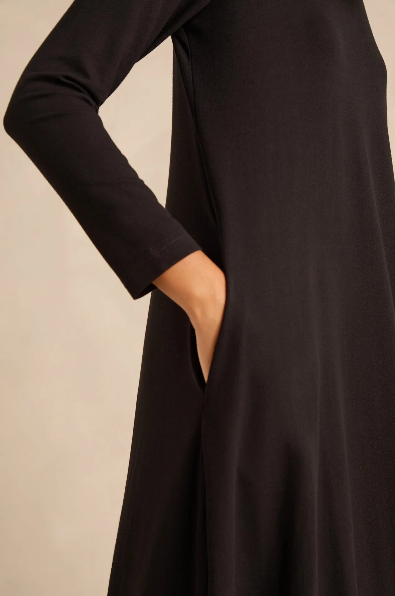 Sahara Black Fluid Crepe Bubble Dress