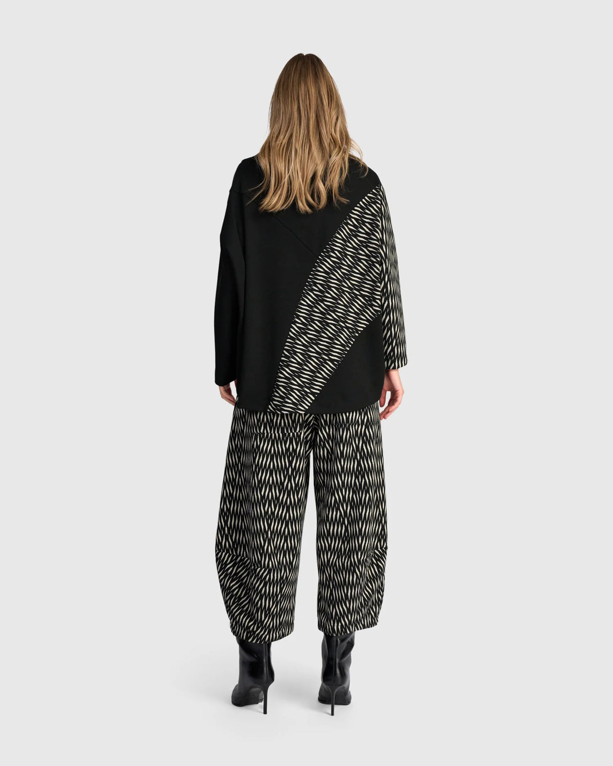 Alembika Black/Zebra Cadence Funnel Pullover Top