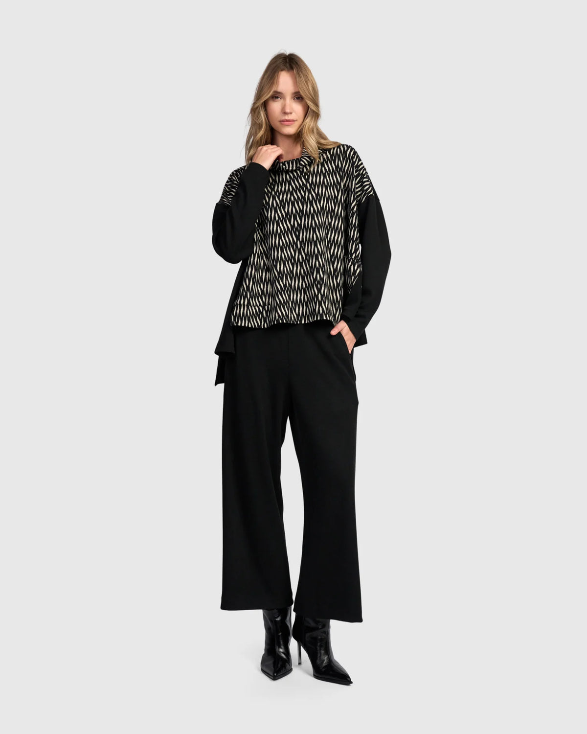 Alembika Black Smoothing Straight Trousers