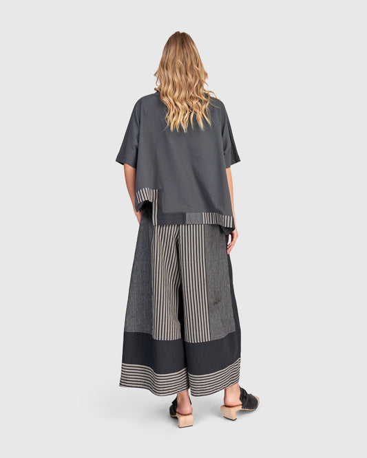 Alembika Black Striped Wide Leg Cropped Trousers with Elasticated Waist and Pockets UP145D