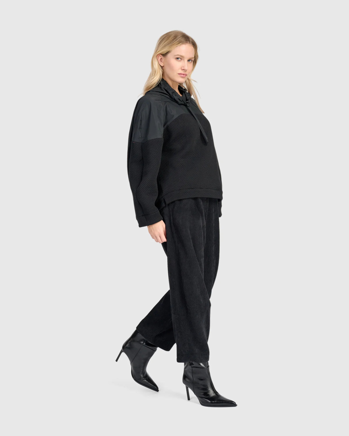 Alembika Black Urban Cody Drawstring Pullover