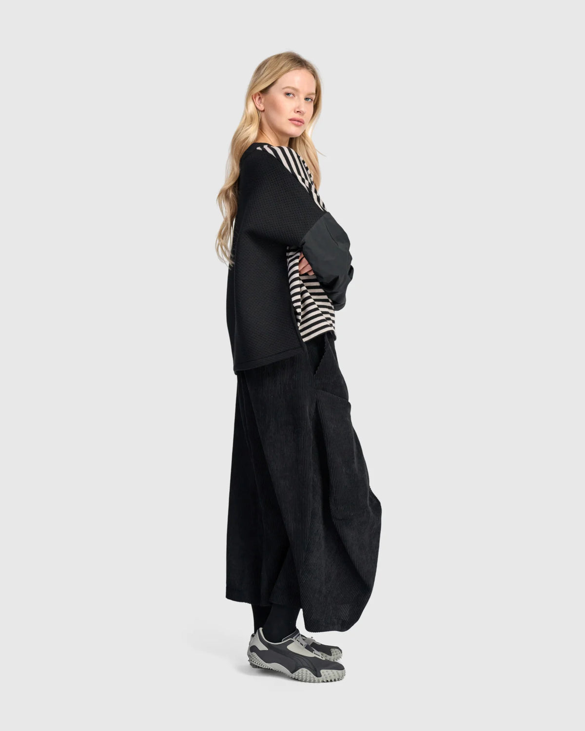 Alembika Urban Boxy Top Black/Cloud Stripe