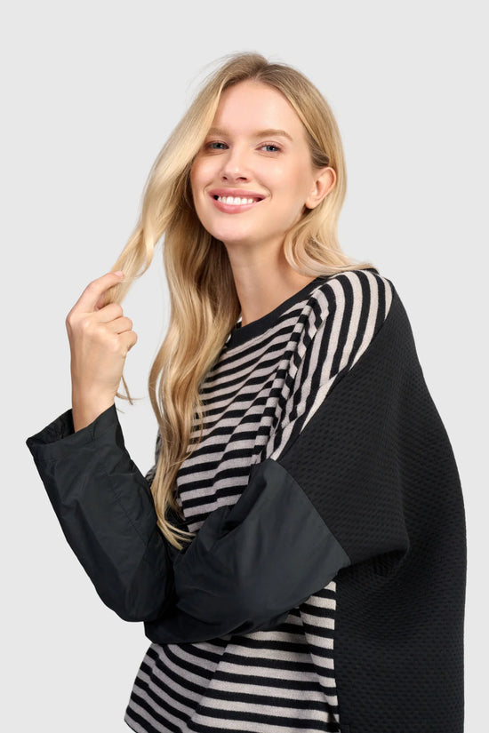 Alembika Urban Boxy Top Black/Cloud Stripe