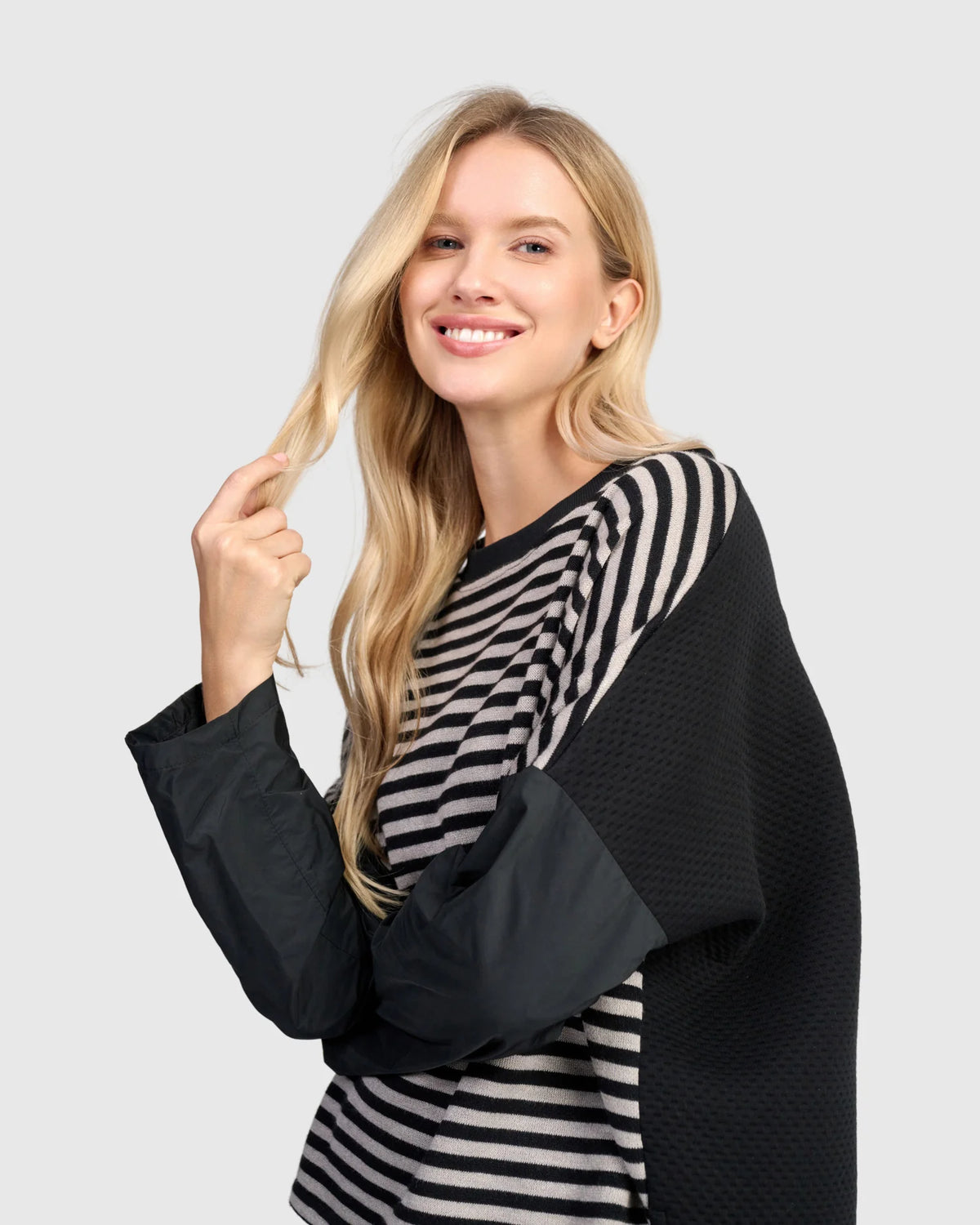 Alembika Urban Boxy Top Black/Cloud Stripe