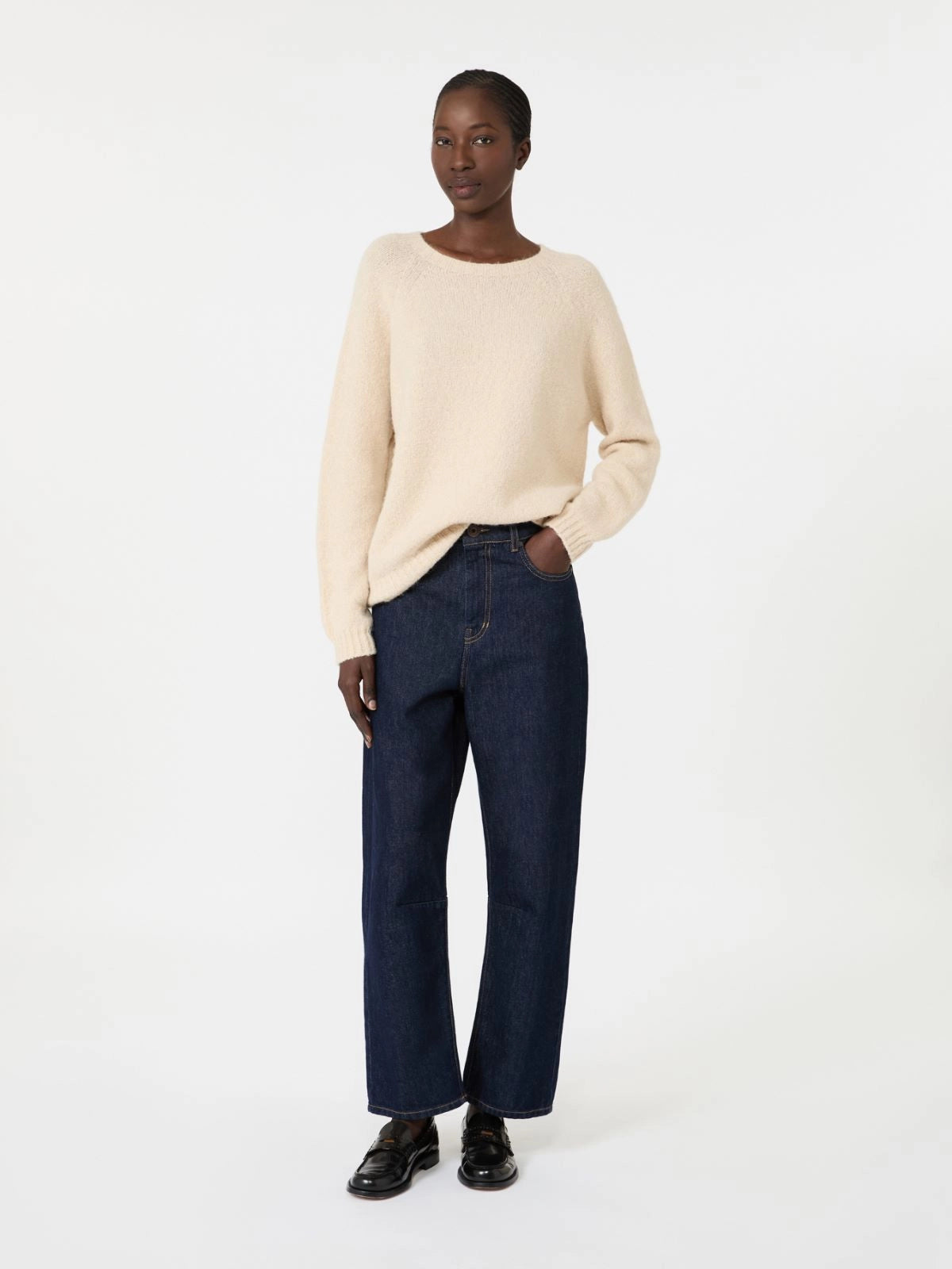 Max Mara Weekend Dark Denim Barrel Leg Denim Jeans WKDCADUCA