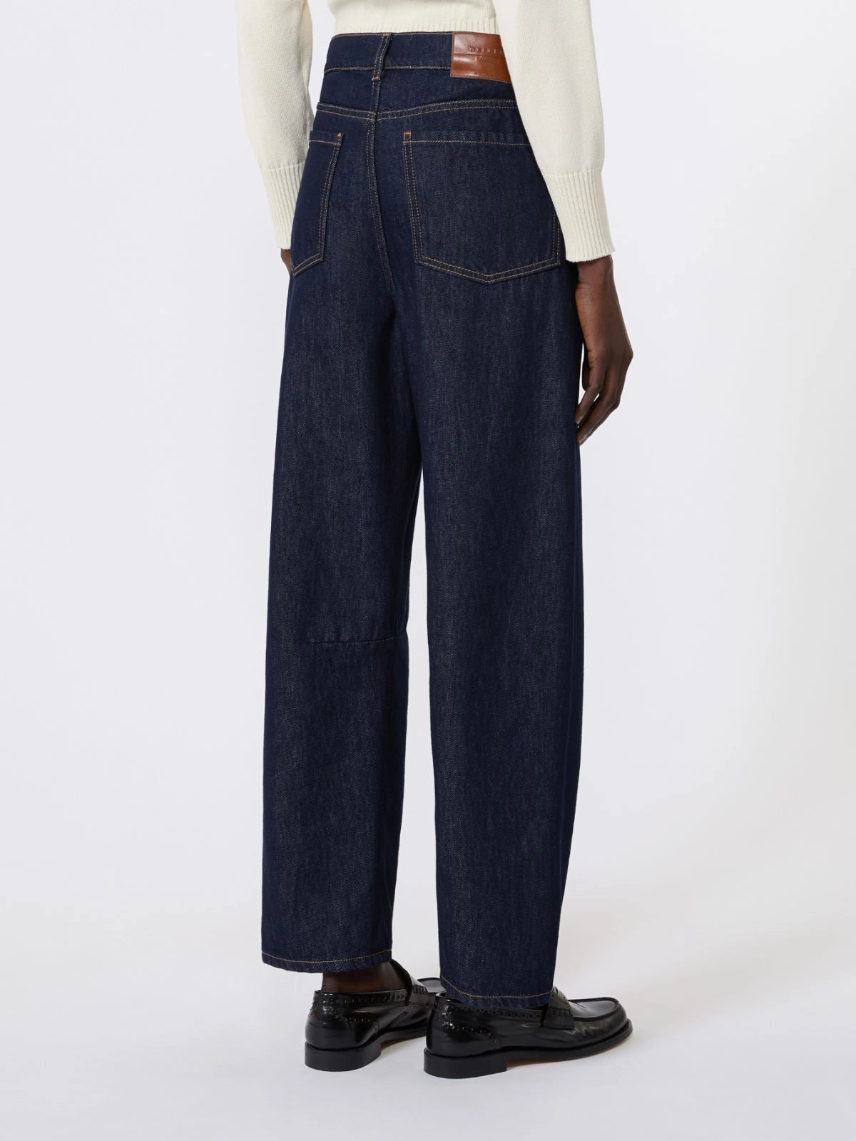 Max Mara Weekend Dark Denim Barrel Leg Denim Jeans WKDCADUCA
