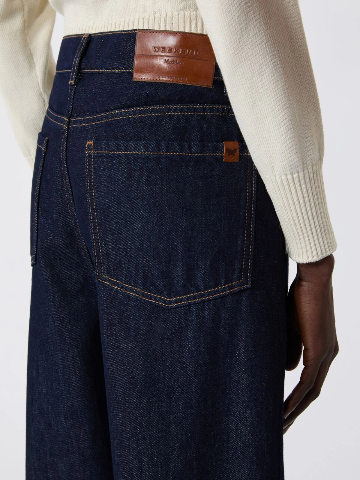 Max Mara Weekend Dark Denim Barrel Leg Denim Jeans WKDCADUCA