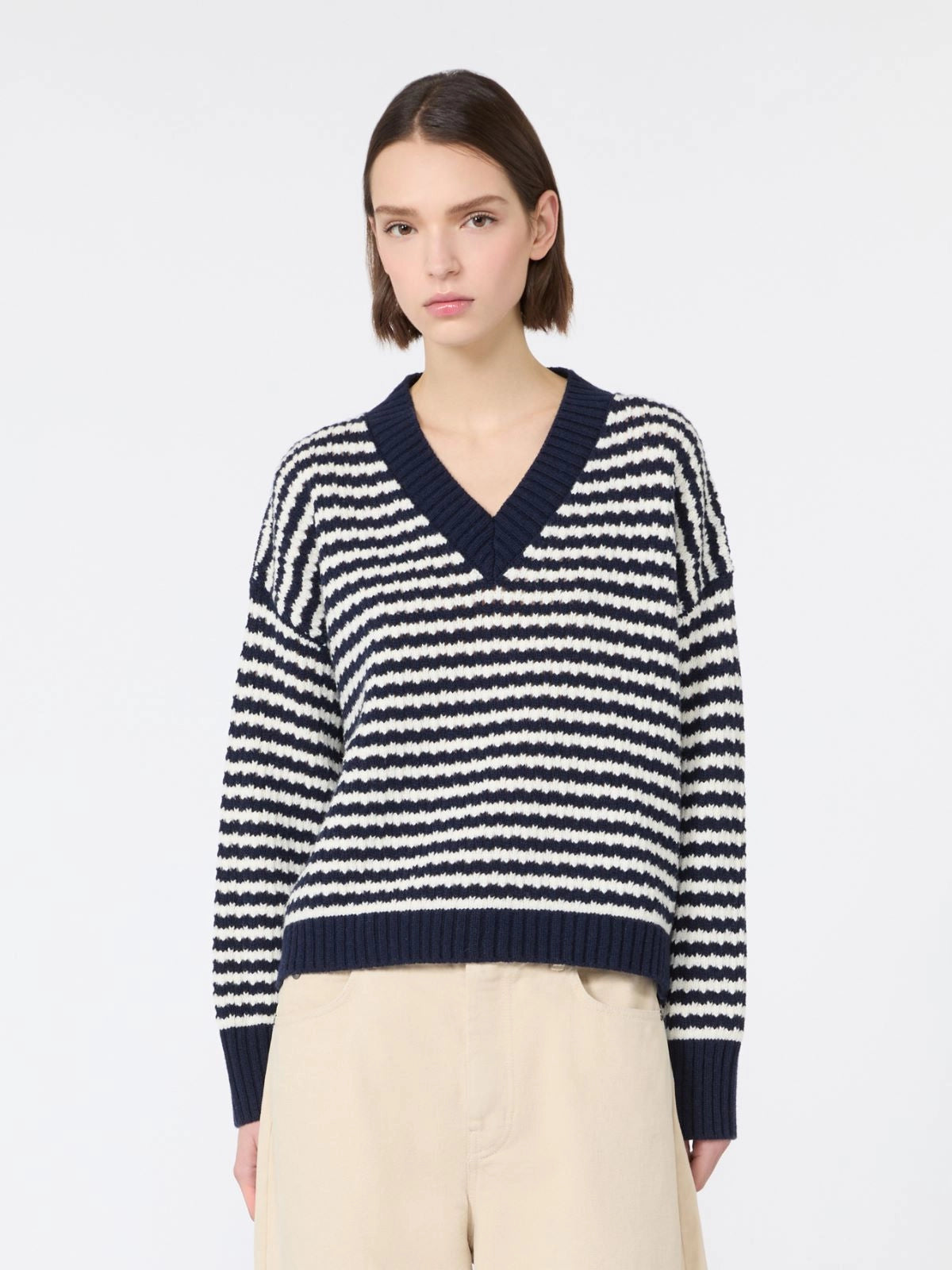 Max Mara Weekend Navy Loose Sweater in Wool Yarn