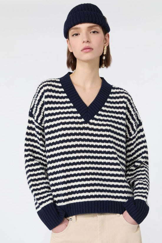 Max Mara Weekend Navy Loose Sweater in Wool Yarn