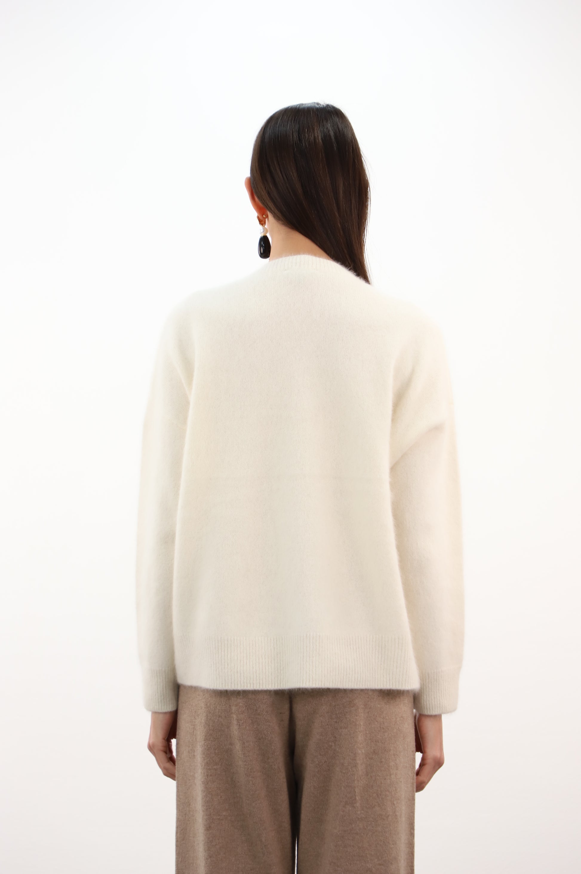 Estheme Cashmere Cream Soft Cashmere Crew Neck Sweater