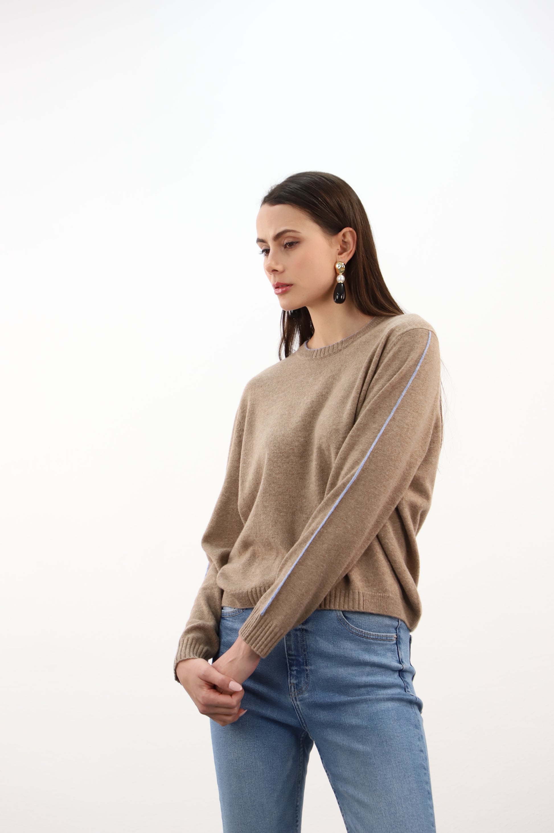 Estheme Cashmere Latte Crew Neck Sweater with Contrasting Stripe